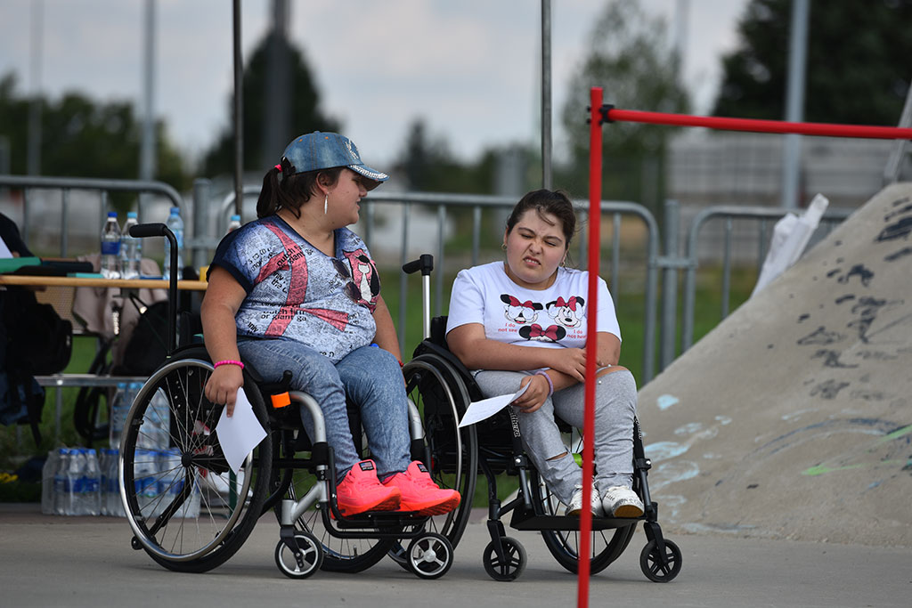 Niepełnosprawni wraz z rodzinami rywalizowali na Skateparku