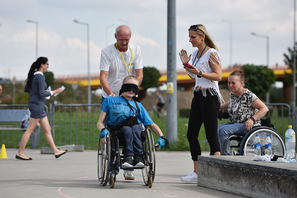 Niepełnosprawni wraz z rodzinami rywalizowali na Skateparku