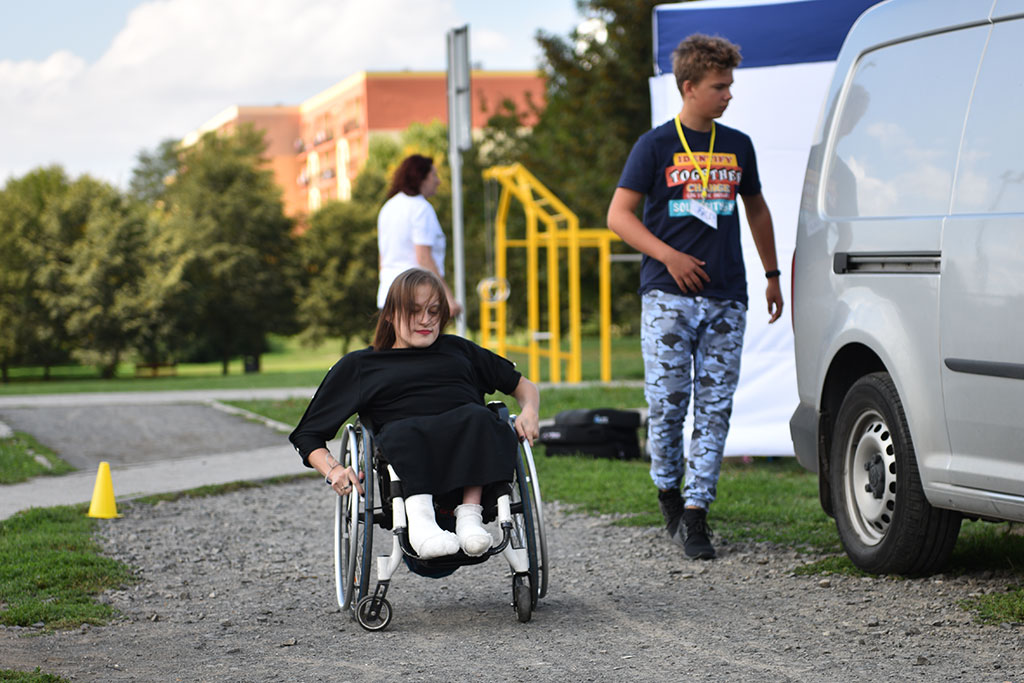 Niepełnosprawni wraz z rodzinami rywalizowali na Skateparku