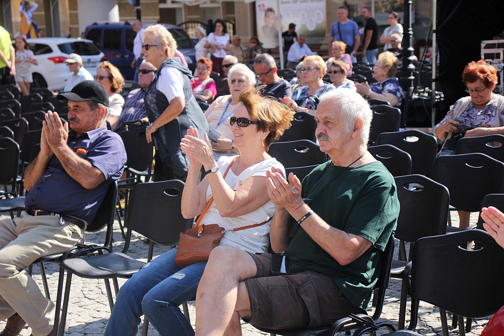 Ulica NMP rozpoczęła świętowanie i czeka na gości