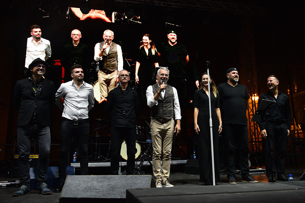 Robert Janowski z zespołem wystąpił w finale imienin ulicy NMP