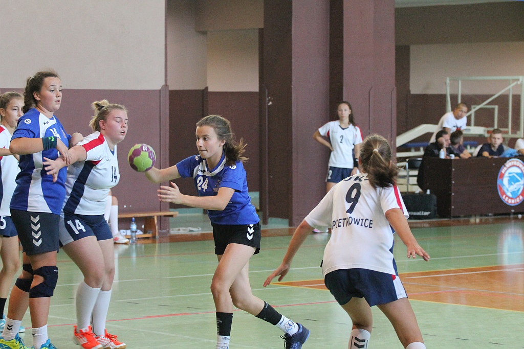 Lion Cup 2018 - w Legnicy trwa turniej piłki ręcznej dziewcząt