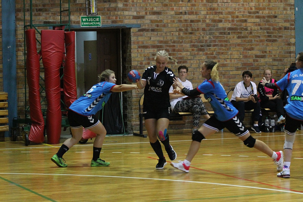 Lion Cup 2018 - w Legnicy trwa turniej piłki ręcznej dziewcząt
