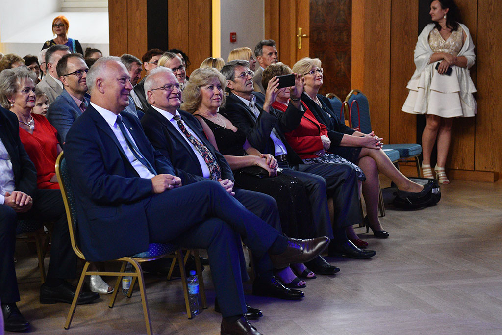 Romantycznie, rzewnie i międzynarodowo w Sali Maneżowej