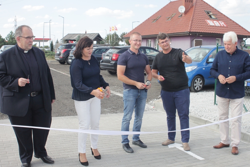 W Prochowicach powstała pierwsza myjnia samochodowa