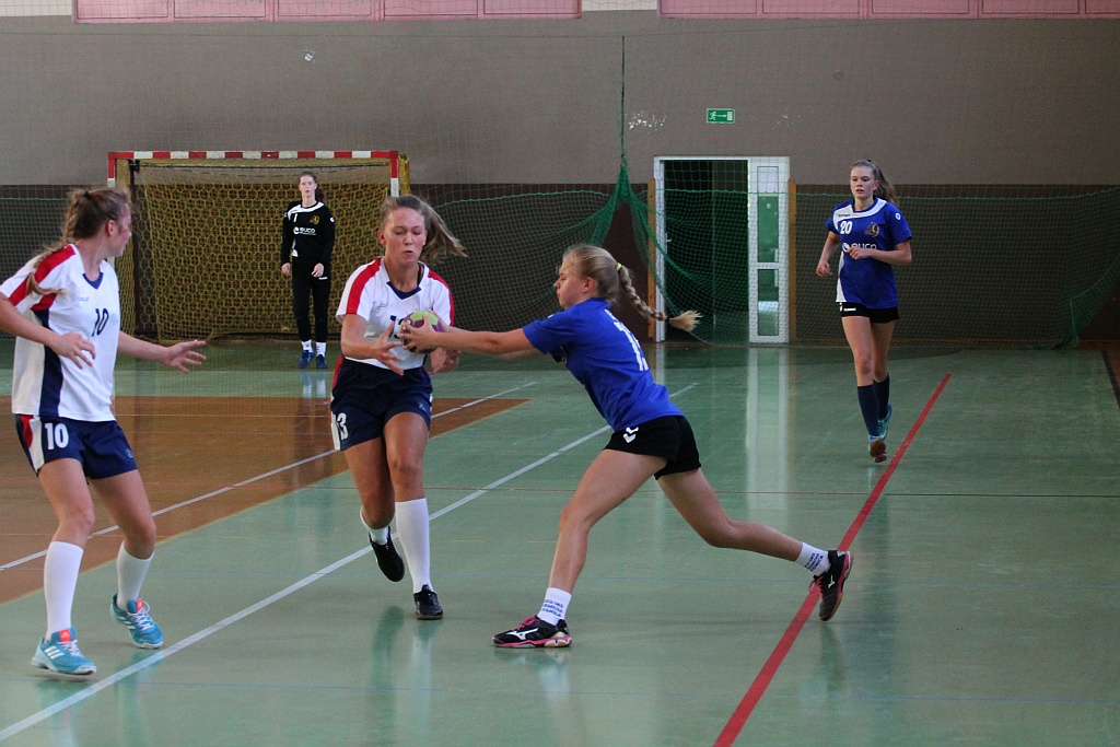 Lion Cup 2018 - w Legnicy trwa turniej piłki ręcznej dziewcząt