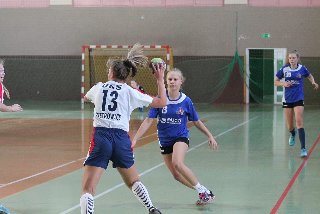 Lion Cup 2018 - w Legnicy trwa turniej piłki ręcznej dziewcząt