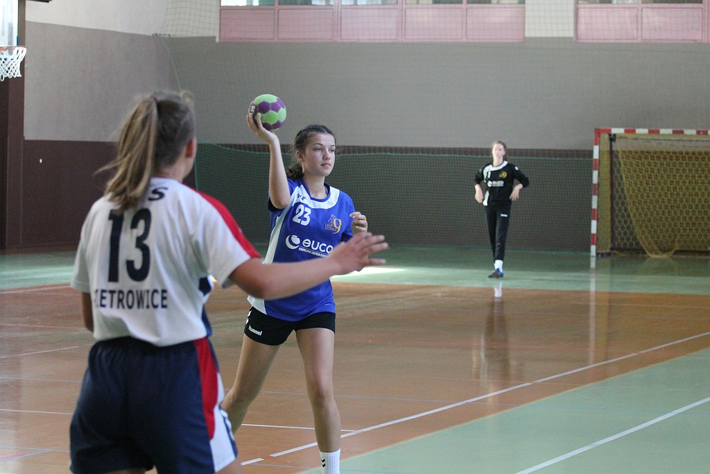 Lion Cup 2018 - w Legnicy trwa turniej piłki ręcznej dziewcząt