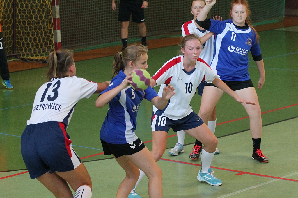 Lion Cup 2018 - w Legnicy trwa turniej piłki ręcznej dziewcząt