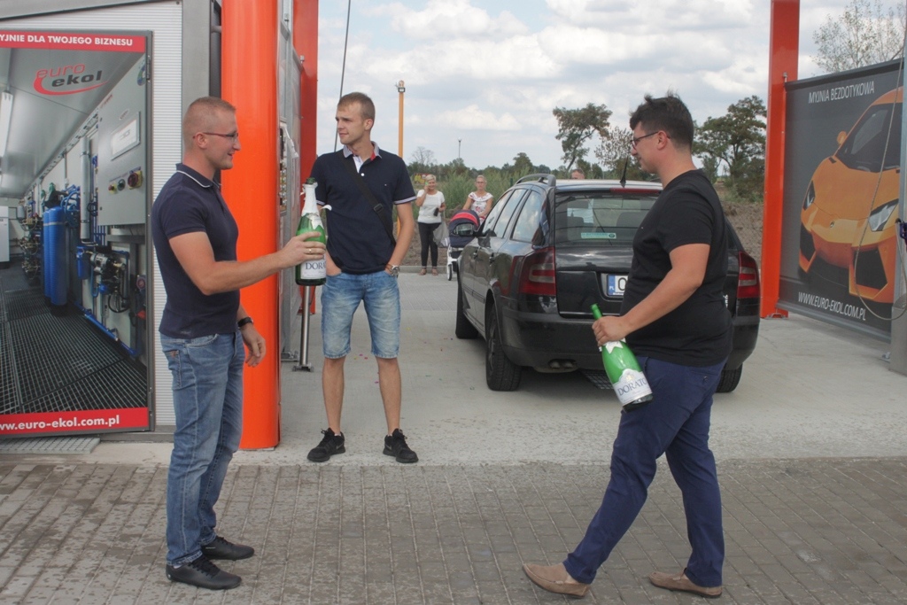 W Prochowicach powstała pierwsza myjnia samochodowa