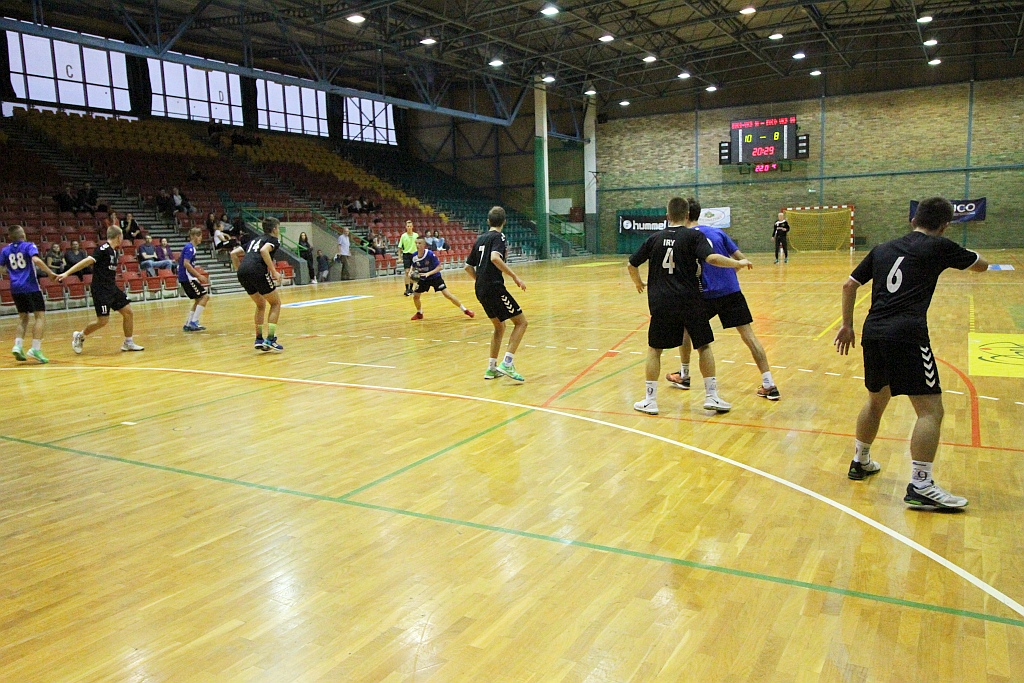 Młodzi piłkarze ręczni walczyli w Lion Hummel Cup 2018