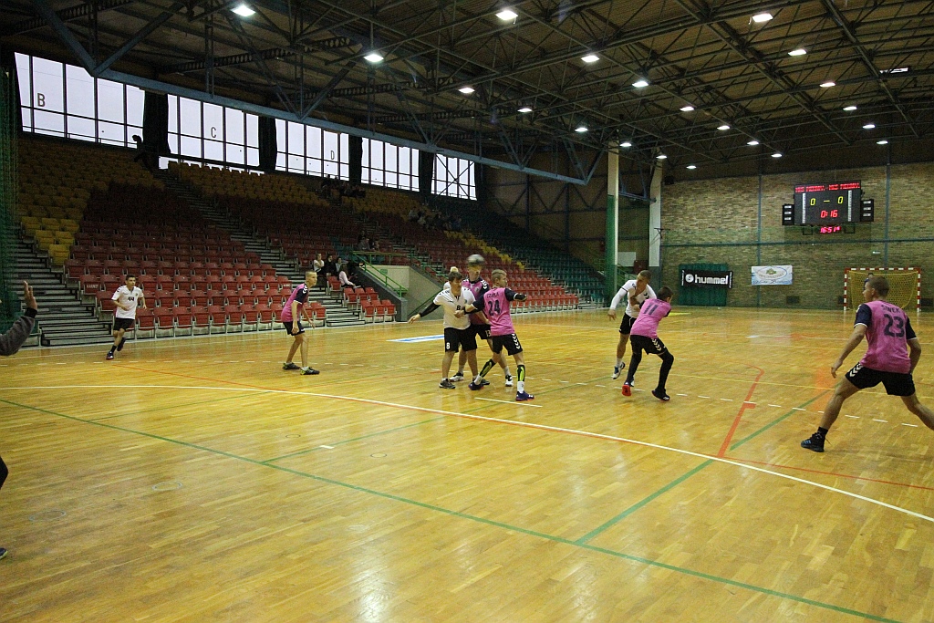 Młodzi piłkarze ręczni walczyli w Lion Hummel Cup 2018