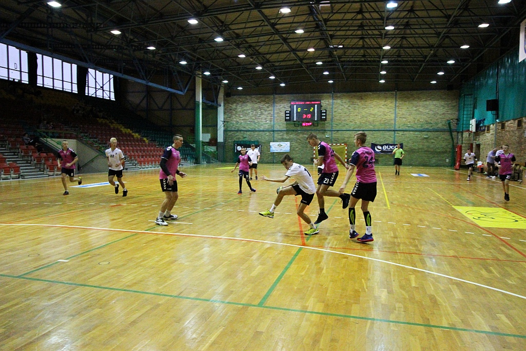Młodzi piłkarze ręczni walczyli w Lion Hummel Cup 2018
