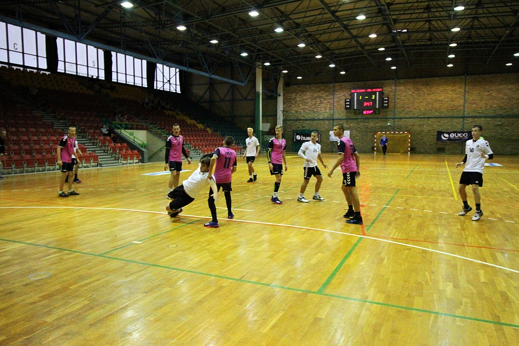 Młodzi piłkarze ręczni walczyli w Lion Hummel Cup 2018