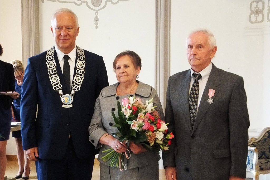 Otrzymali od prezydenta RP medale za długoletnie pożycie