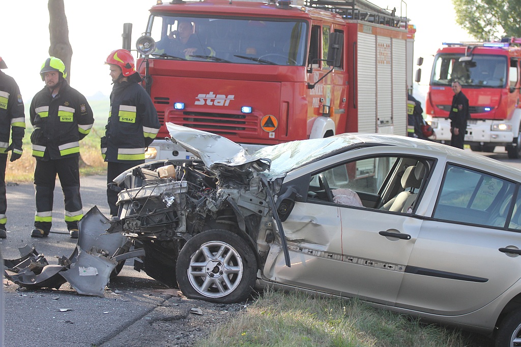 Czołowe zderzenie na trasie Koskowice – Księginice
