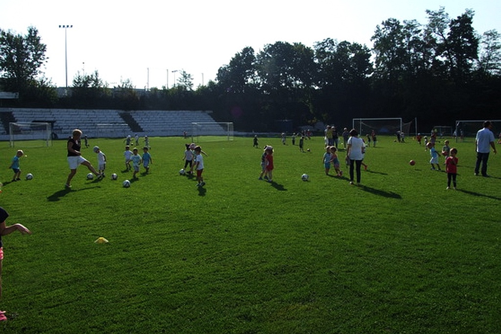 Dzień Przedszkolaka na stadionie Konfeksu Legnica