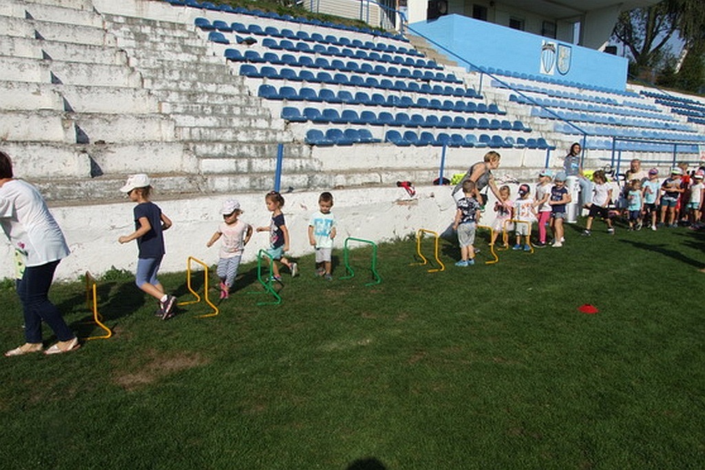 Dzień Przedszkolaka na stadionie Konfeksu Legnica