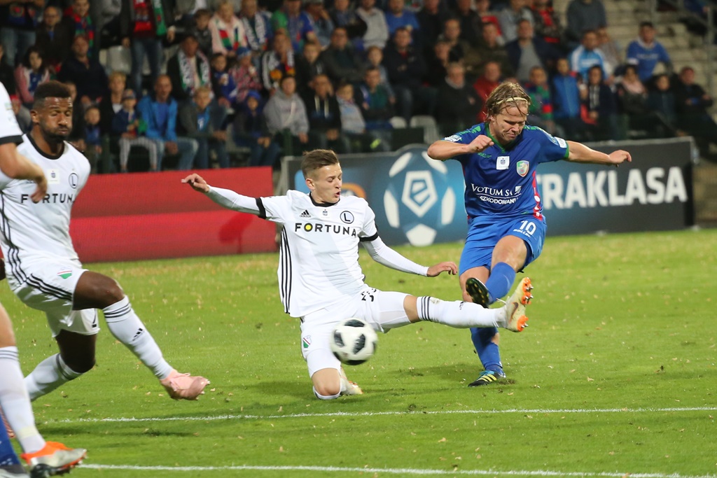 Legia wygrała w Legnicy. Gol Forsella to za mało na mistrza