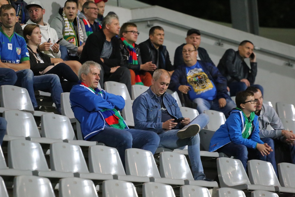 Komplet widzów obejrzał starcie Miedzi z Legią Warszawa