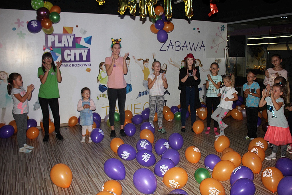W rytmie disco powitali jesień w Parku Play City