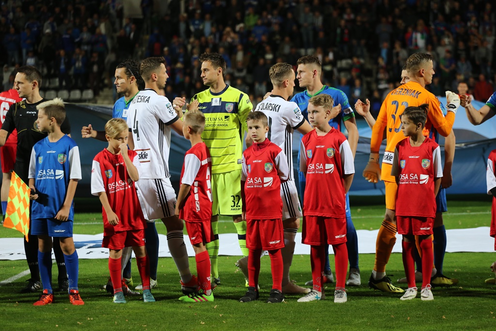 Legia wygrała w Legnicy. Gol Forsella to za mało na mistrza