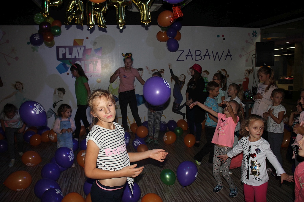 W rytmie disco powitali jesień w Parku Play City