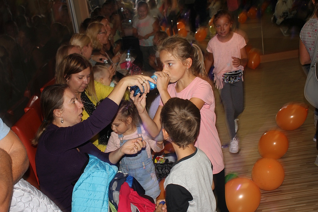 W rytmie disco powitali jesień w Parku Play City