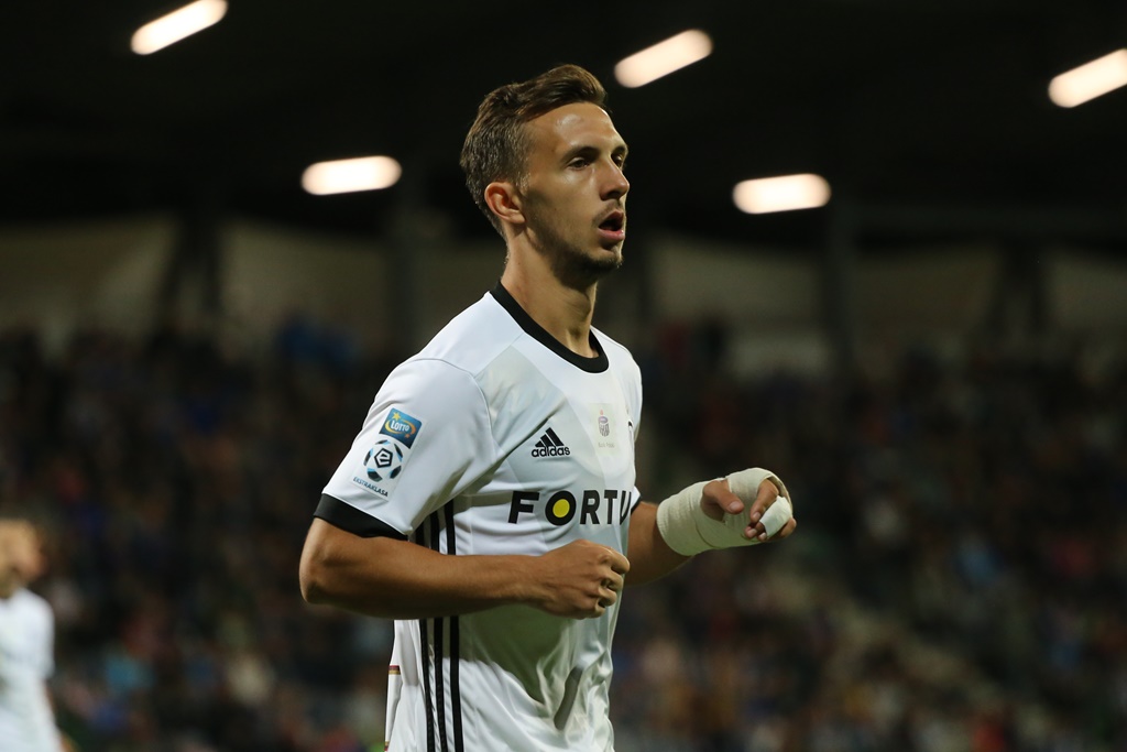 Legia wygrała w Legnicy. Gol Forsella to za mało na mistrza