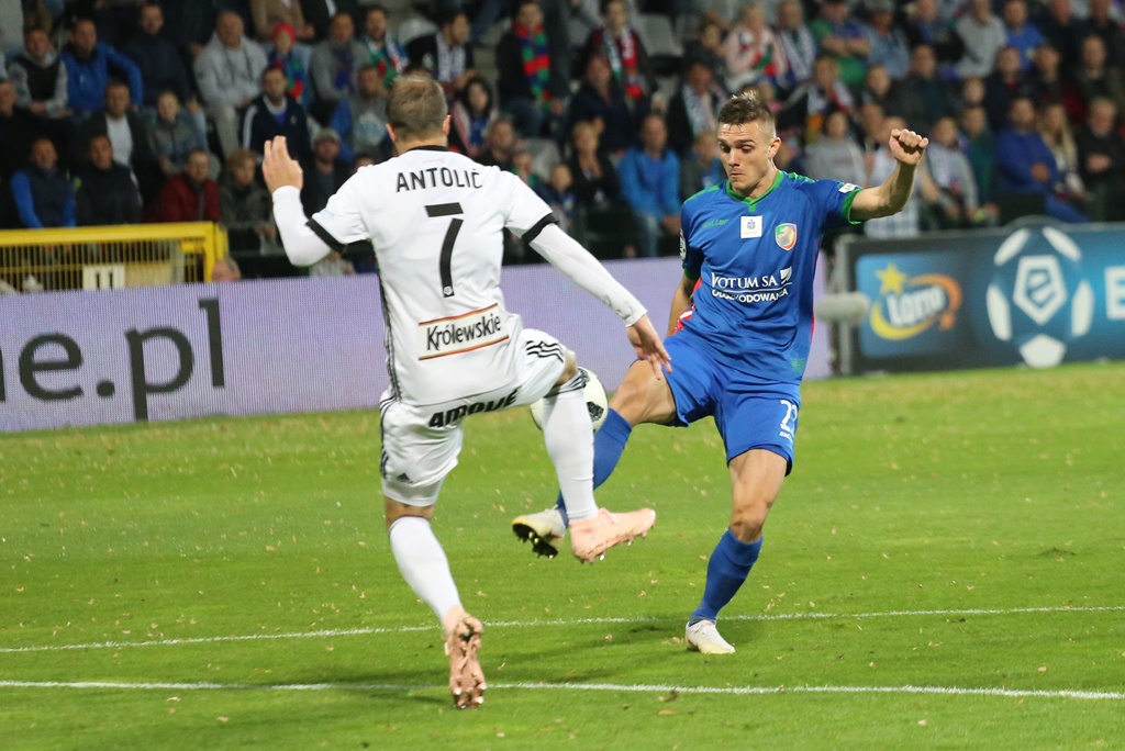 Legia wygrała w Legnicy. Gol Forsella to za mało na mistrza