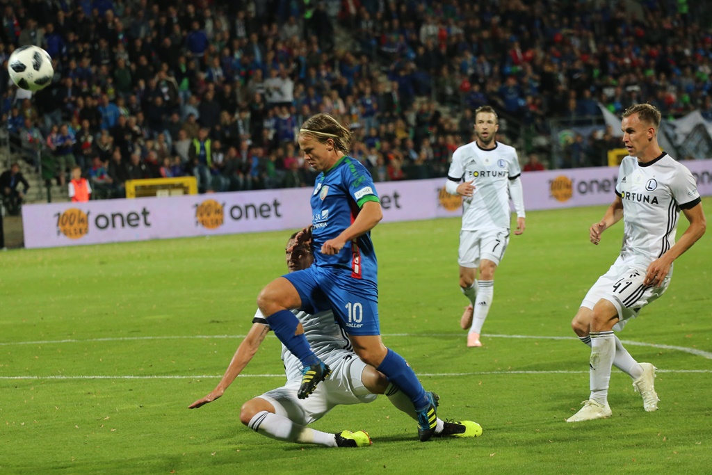 Legia wygrała w Legnicy. Gol Forsella to za mało na mistrza