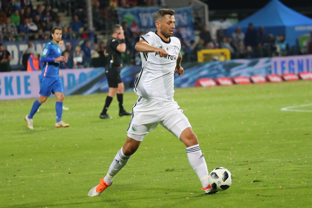 Legia wygrała w Legnicy. Gol Forsella to za mało na mistrza