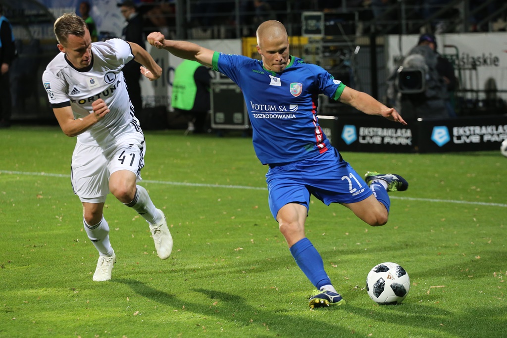 Legia wygrała w Legnicy. Gol Forsella to za mało na mistrza