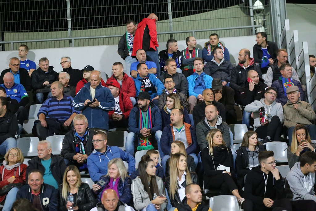Komplet widzów obejrzał starcie Miedzi z Legią Warszawa