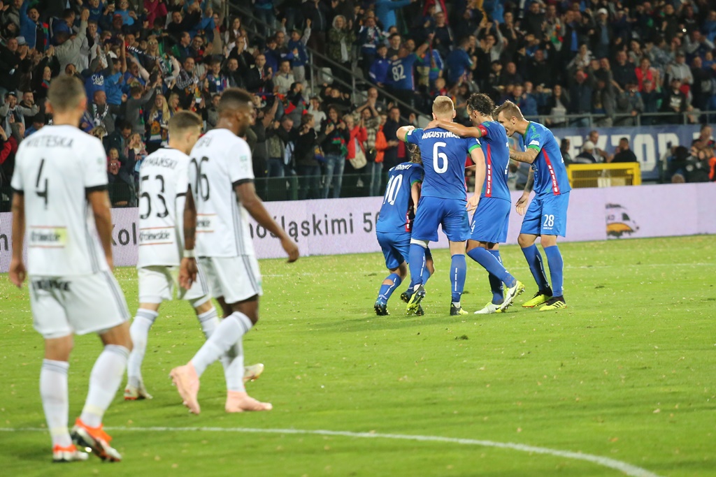 Legia wygrała w Legnicy. Gol Forsella to za mało na mistrza
