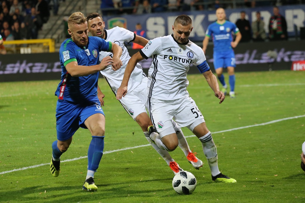 Legia wygrała w Legnicy. Gol Forsella to za mało na mistrza