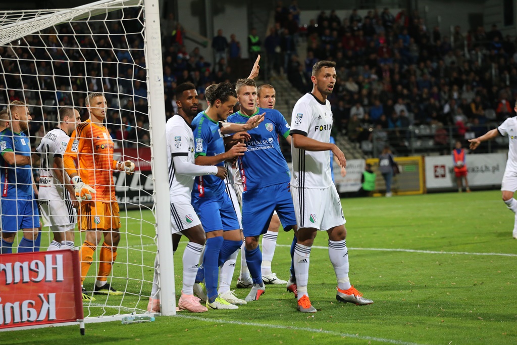Legia wygrała w Legnicy. Gol Forsella to za mało na mistrza