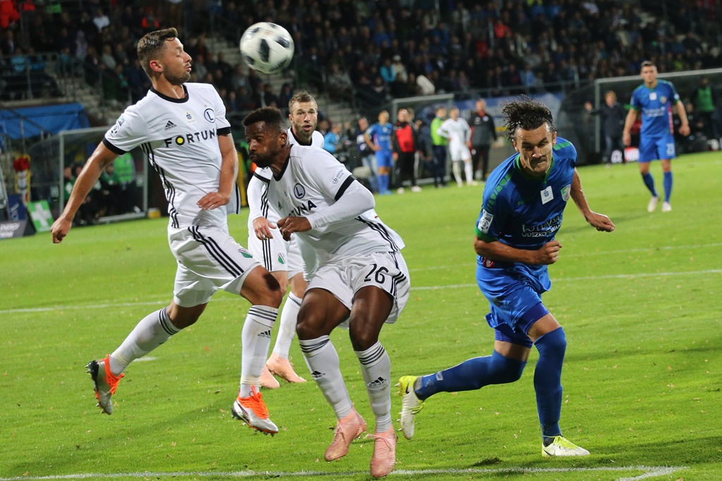 Legia wygrała w Legnicy. Gol Forsella to za mało na mistrza