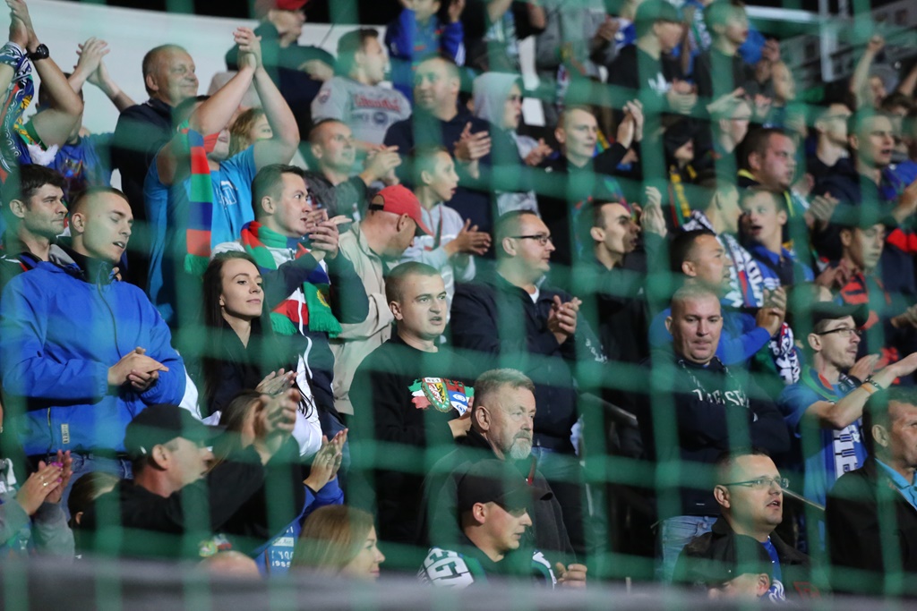 Komplet widzów obejrzał starcie Miedzi z Legią Warszawa