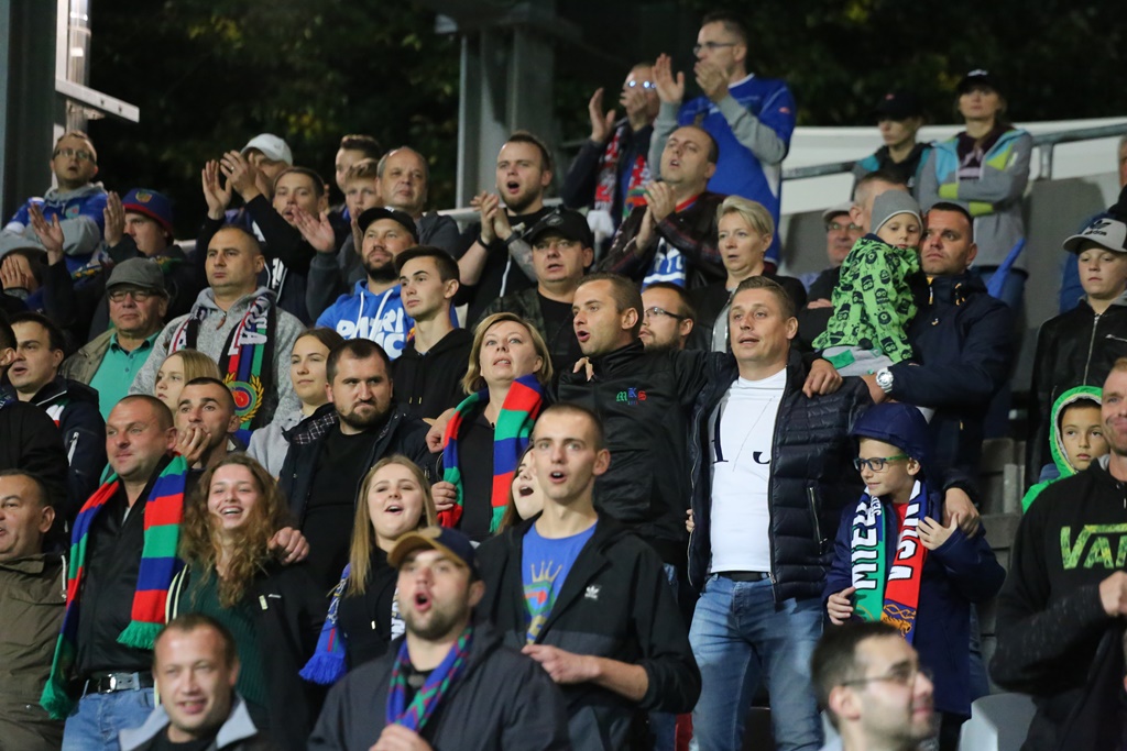 Komplet widzów obejrzał starcie Miedzi z Legią Warszawa