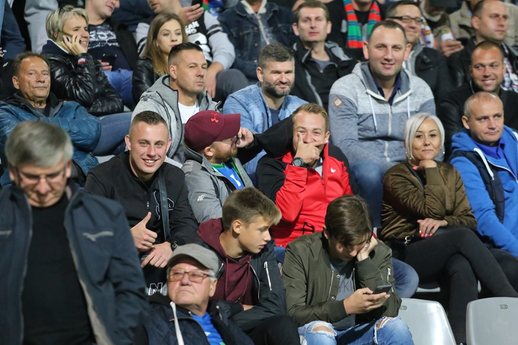 Komplet widzów obejrzał starcie Miedzi z Legią Warszawa