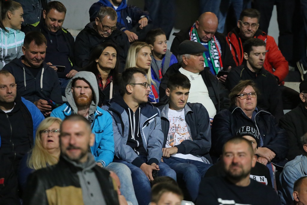 Komplet widzów obejrzał starcie Miedzi z Legią Warszawa