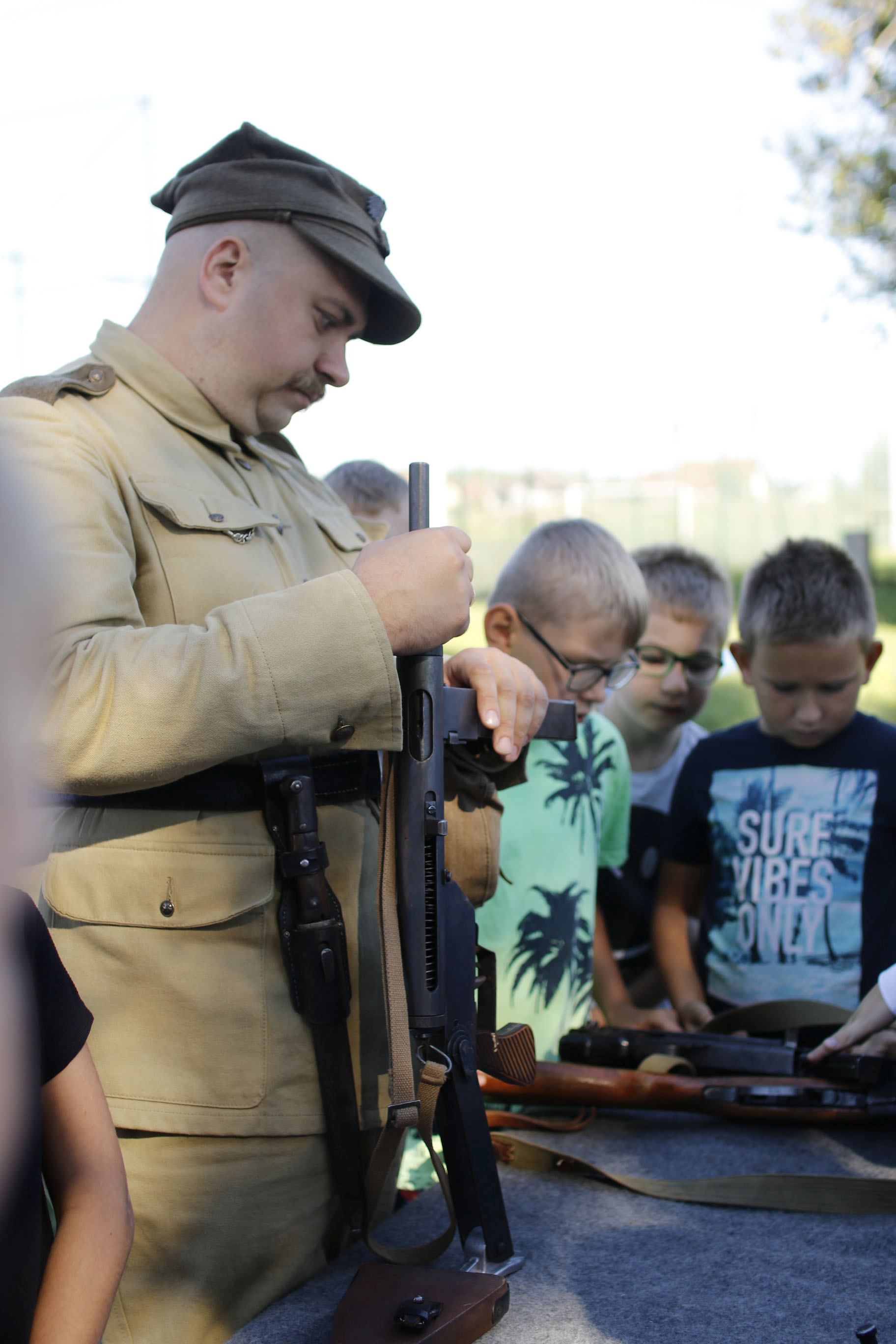 Uczniowie z gminy Miłkowice poznawali historię swojego kraju