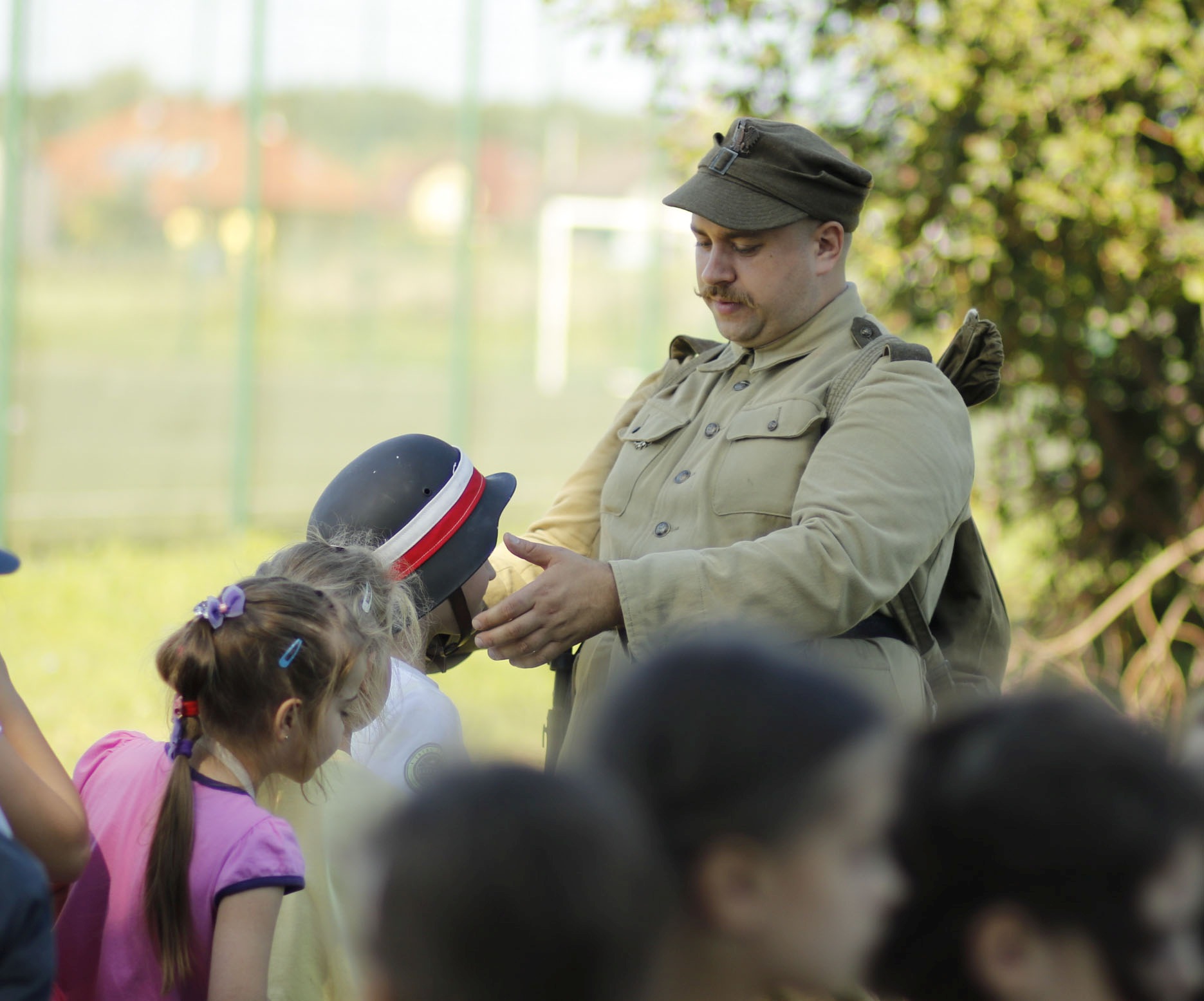 Uczniowie z gminy Miłkowice poznawali historię swojego kraju