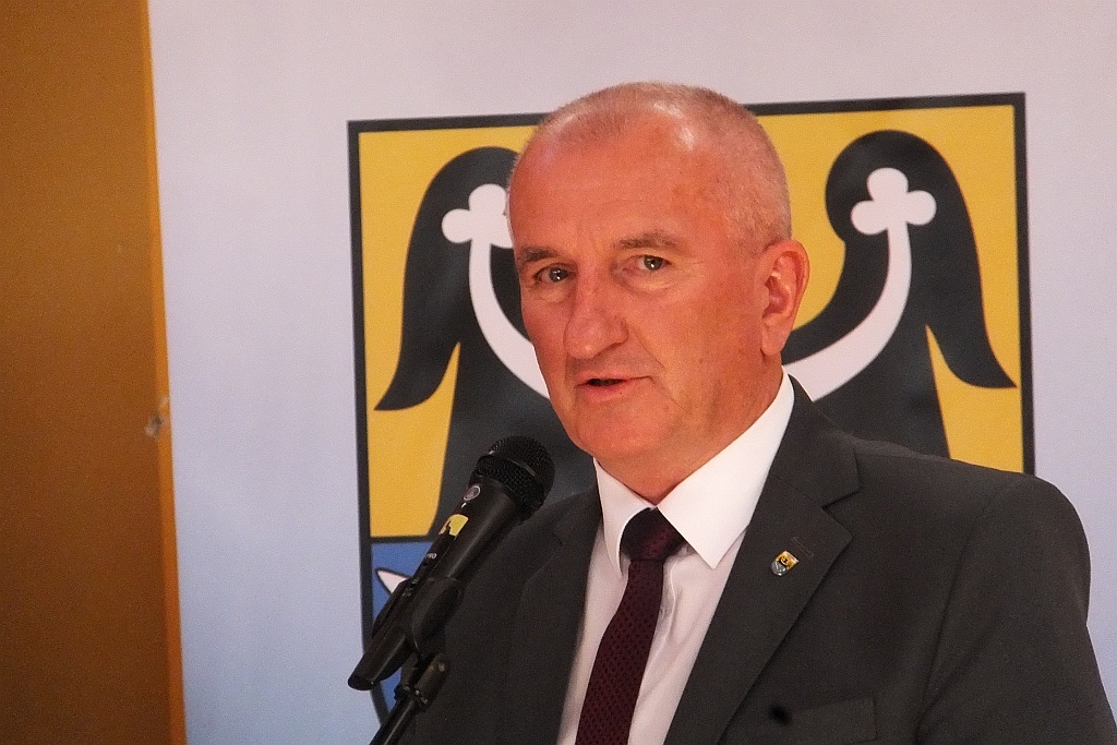 Wójt Henryk Babuśka wręczył stypendia gminnym prymusom