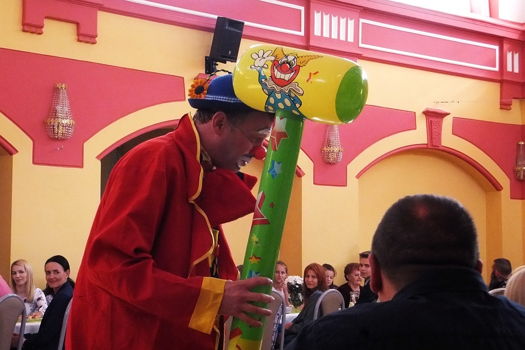 Wójt Henryk Babuśka wręczył stypendia gminnym prymusom