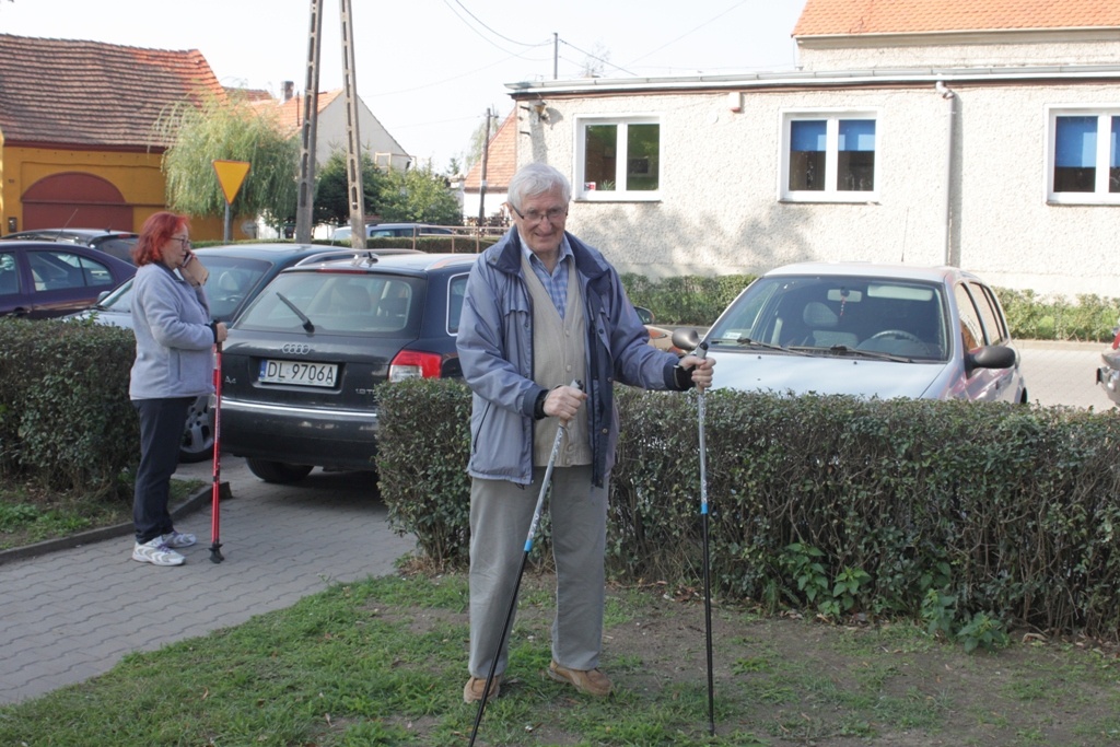 Integracyjny piątek nad jeziorem w Kunicach         
