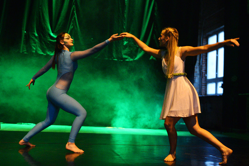 W siedzibie Teatru Avatar odbyło się magiczne show