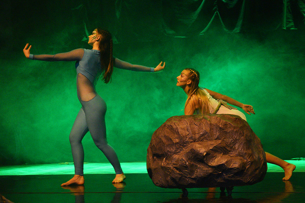 W siedzibie Teatru Avatar odbyło się magiczne show