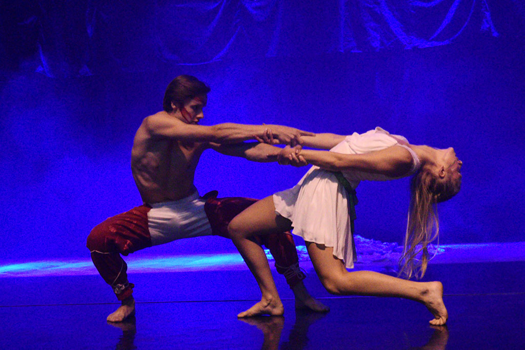 W siedzibie Teatru Avatar odbyło się magiczne show